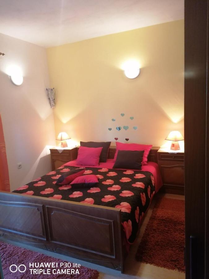 Apartmani Zute Račišće Εξωτερικό φωτογραφία